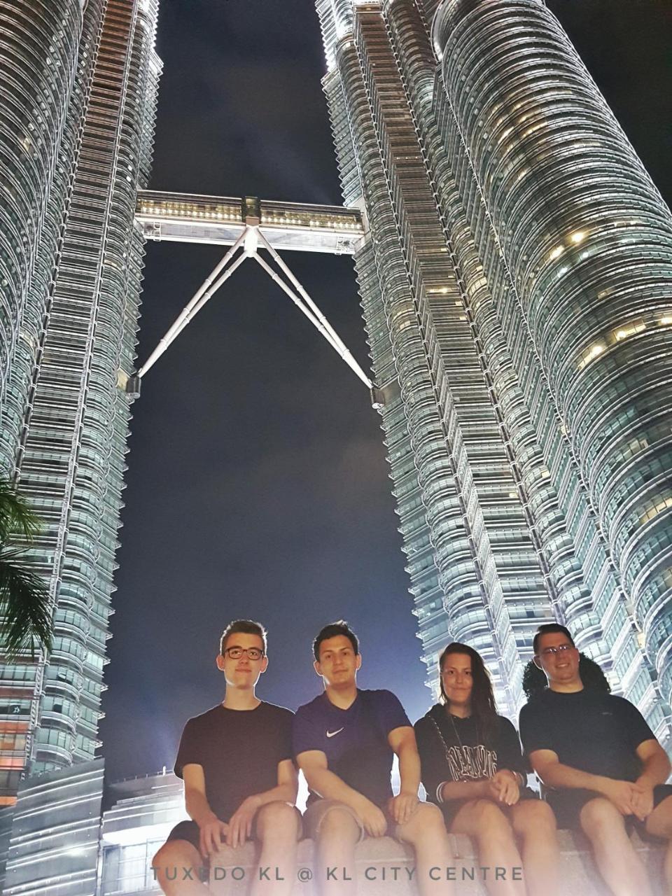 Tuxedo Kl No.1 Rooftop Pool W Skyscraper Views Hotel Kuala Lumpur Exterior photo
